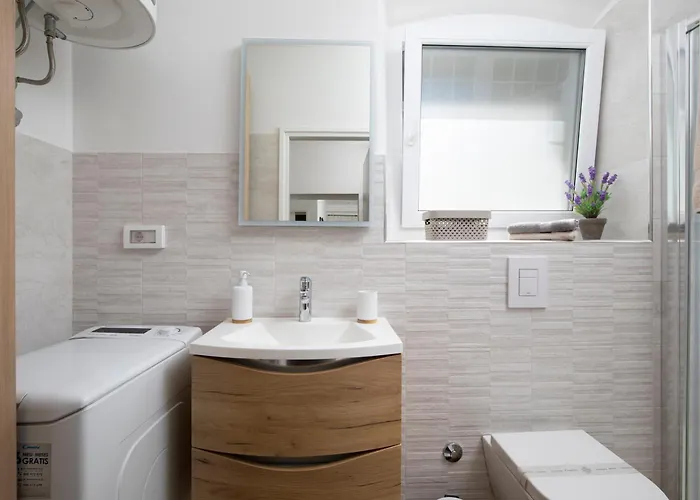 Arena Event Charming * פולה